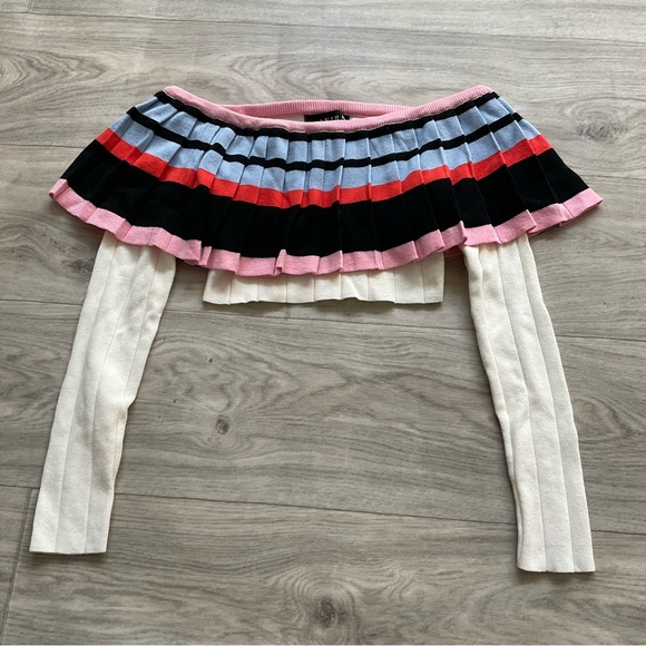 Akira Sweater Knit Bolero  Top  Colorful Pleated Size Small - Picture 11 of 12